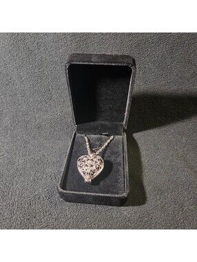 Vintage Silver Puff Filagree Heart Necklace